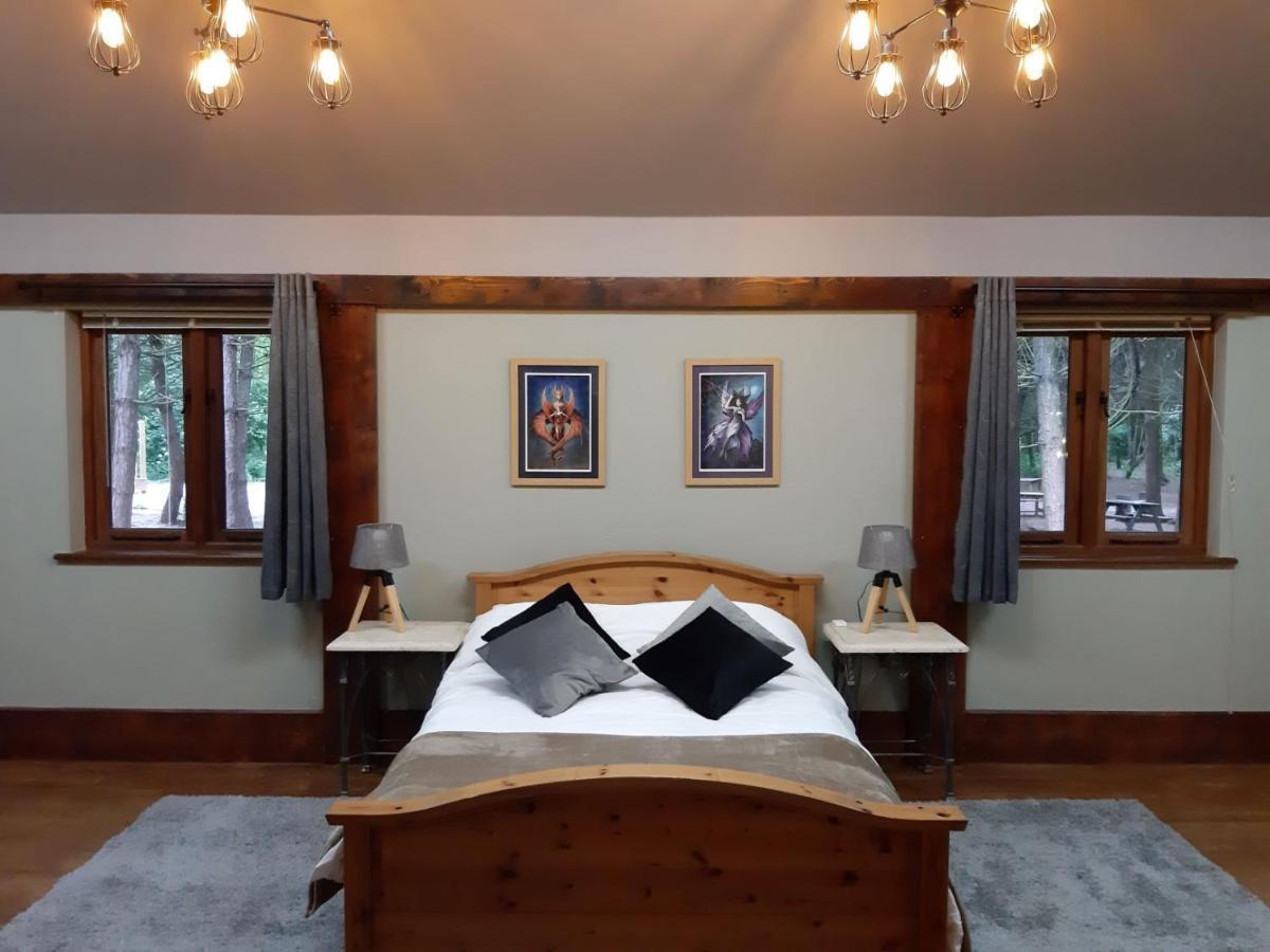 Wyldwood Lodge Чедл Экстерьер фото